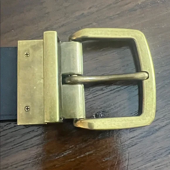 Polo by Ralph Lauren Reversible Black/ town Belt with Gold Buckle, 32.5” - Picture 8 of 10